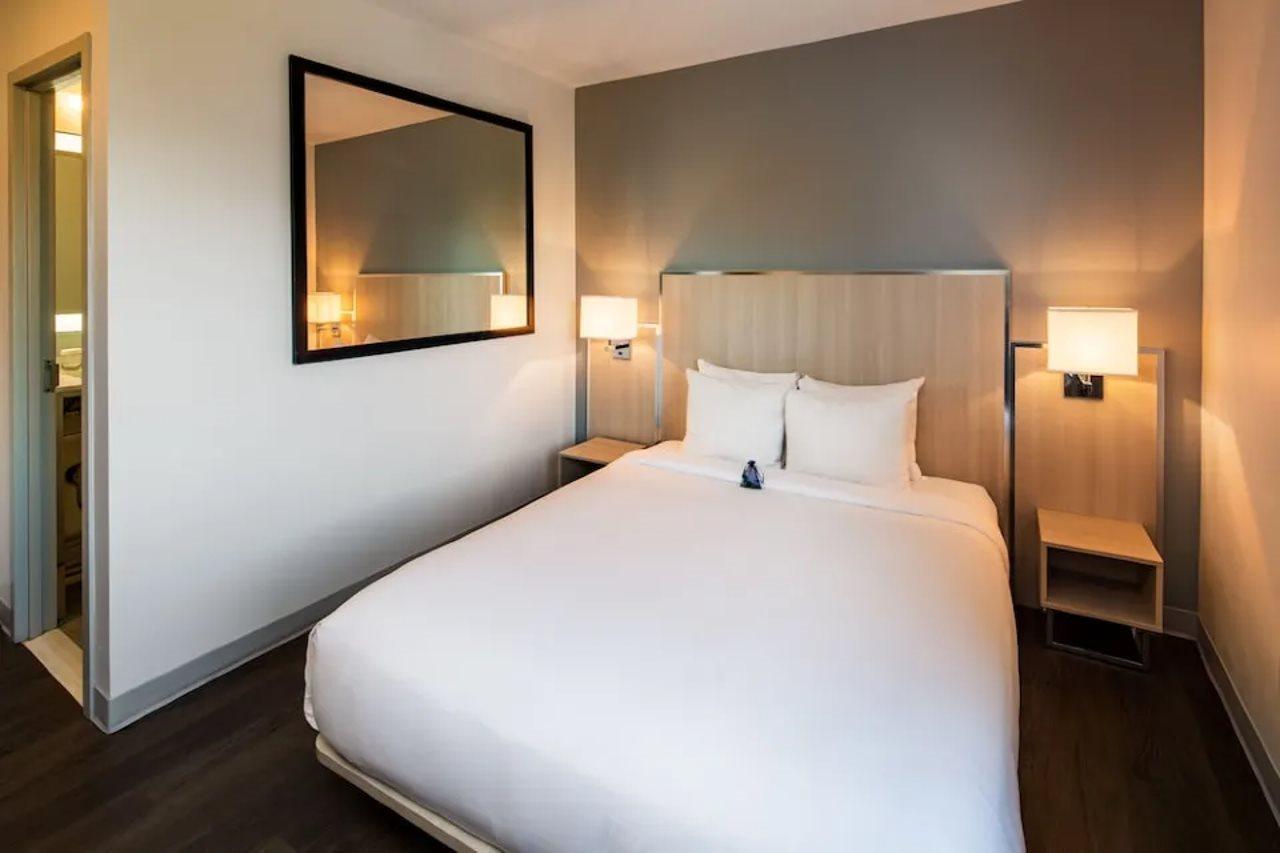 فندق Gatsby أثينا المظهر الخارجي الصورة A room at the hotel