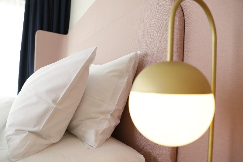 فندق Gatsby أثينا المظهر الخارجي الصورة A lamp