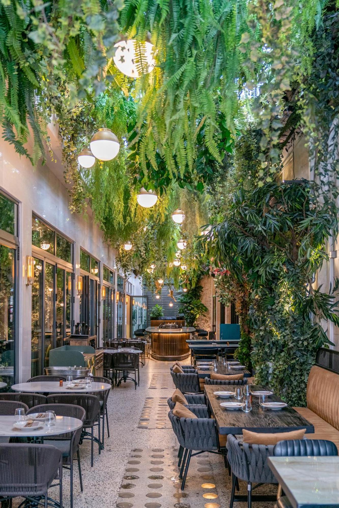 فندق Gatsby أثينا المظهر الخارجي الصورة The interior of the restaurant
